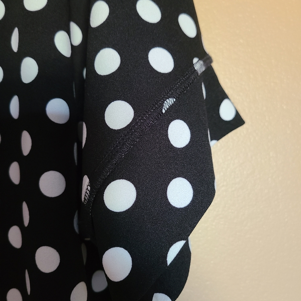 Melloday Black and White Polka Dot Top with Contrast Stitching Womens Size Large - Picture 4 of 7